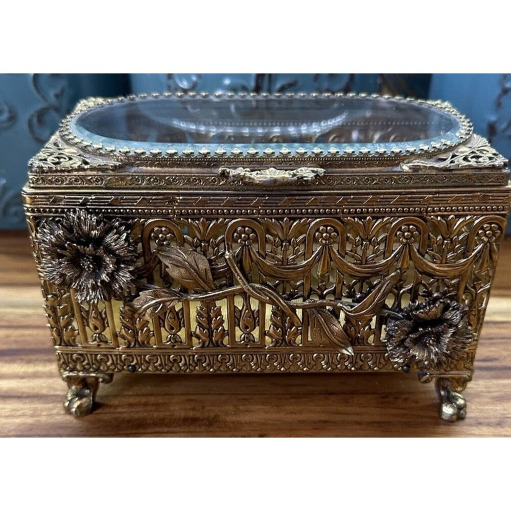 Vintage Gold Tone Ormolu Perfume Bottles & Jewelry Casket Set – Filigree - Picture 13 of 16
